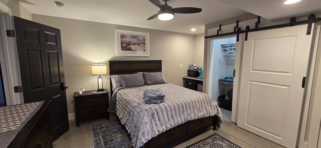 Fully Furnished Bedroom in Denver