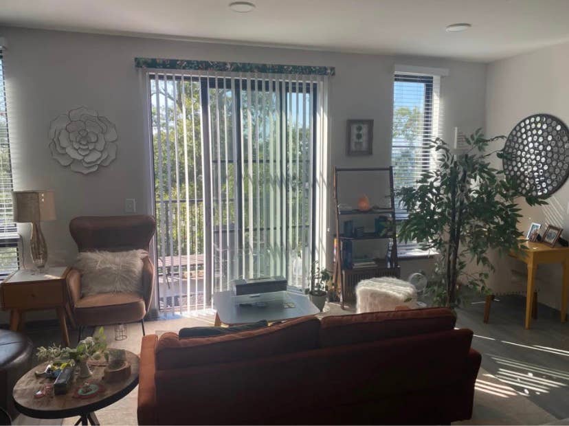 One bedroom avail private bathroom