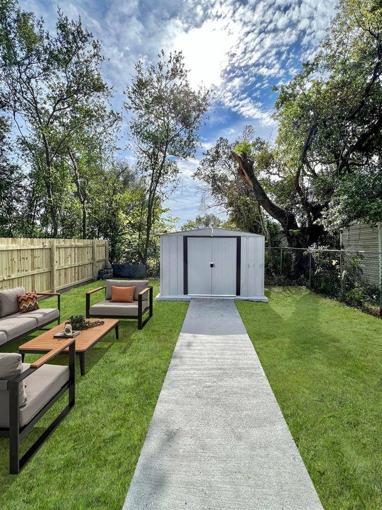 5 BR in Tampa