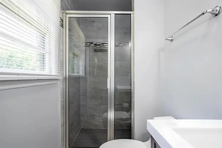 7 BR in Decatur