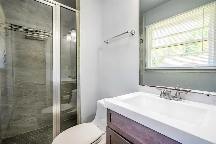 7 BR in Decatur