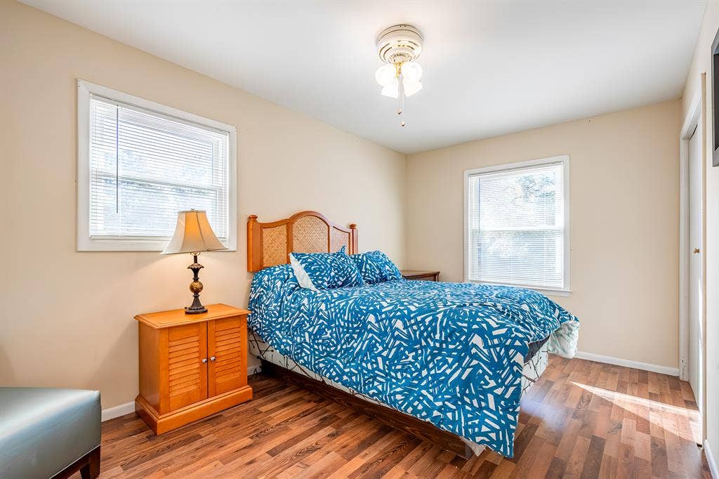 8 BR in Stone Mountain