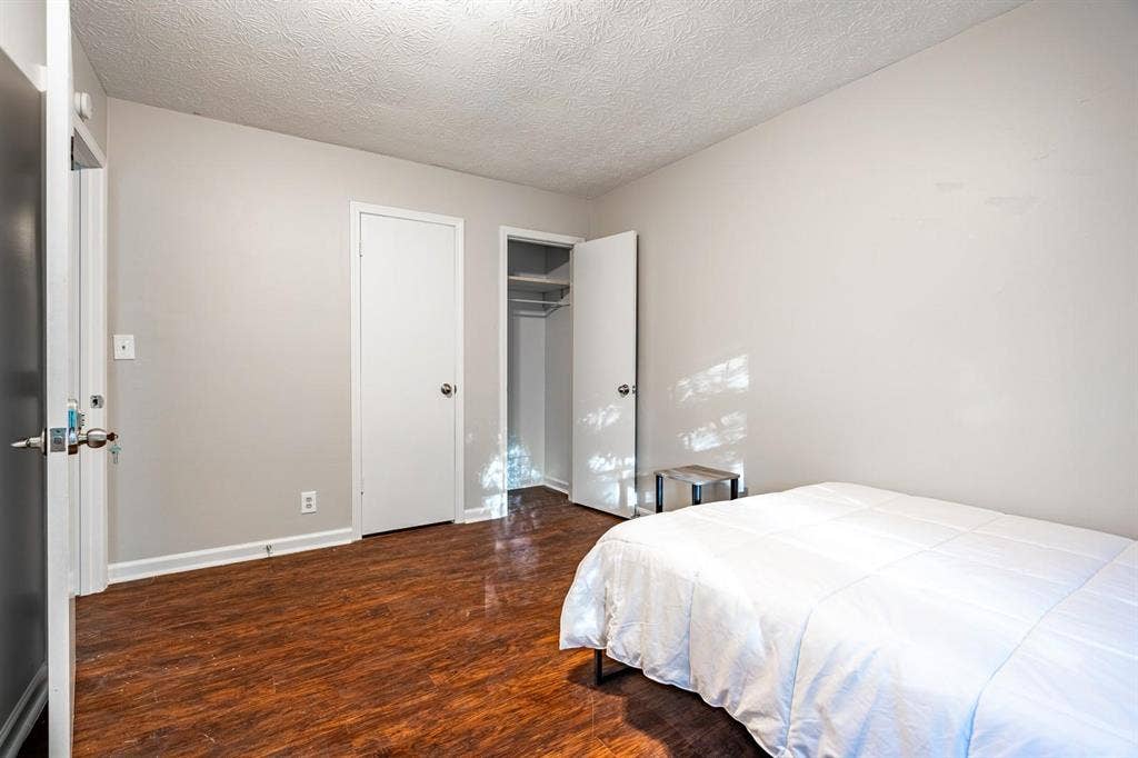 6 BR in Decatur