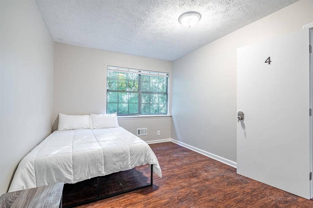 6 BR in Decatur