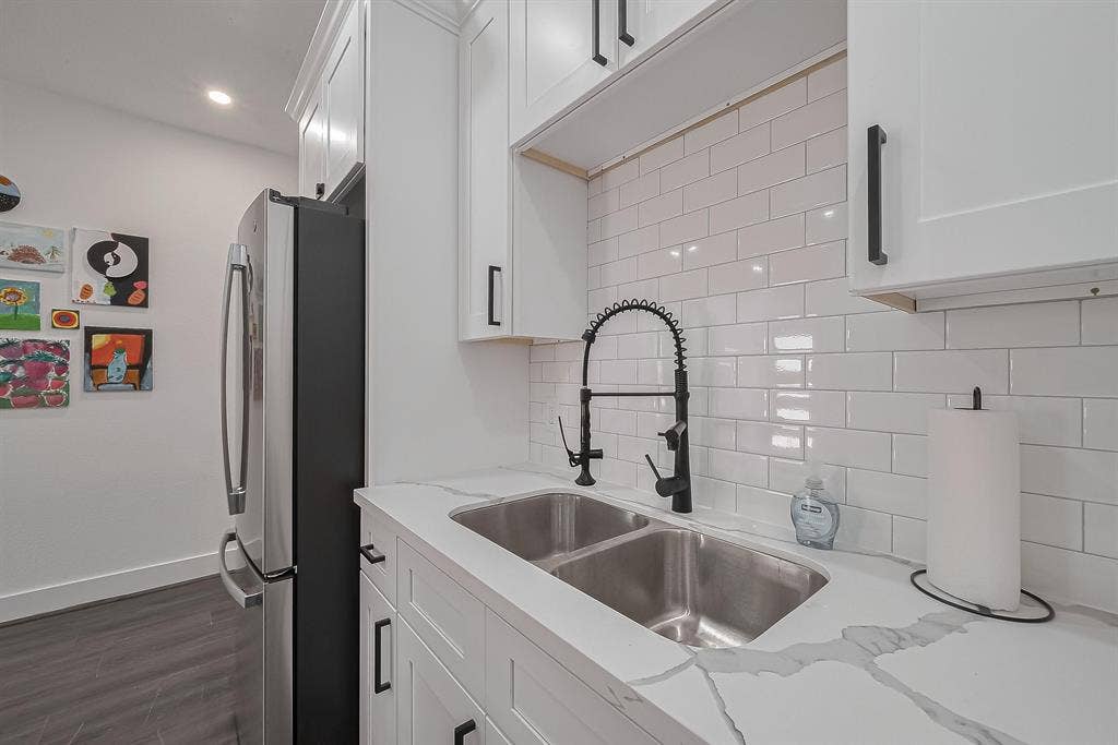 8 BR in Houston