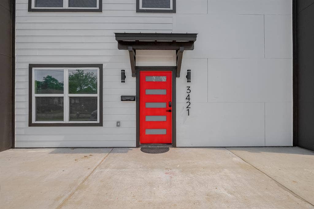 8 BR in Houston