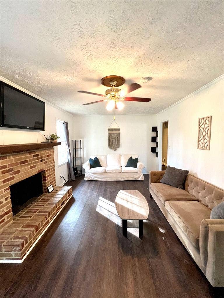 5 BR in Lilburn