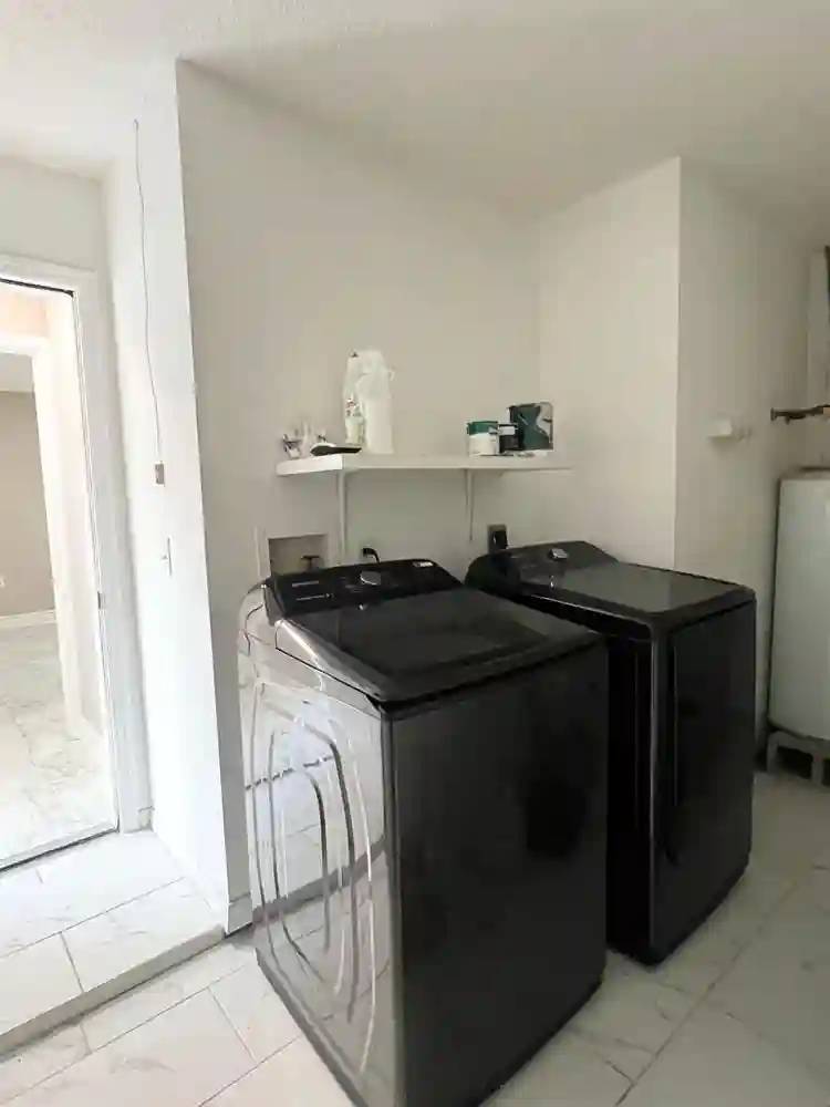 3 BR in Orange City