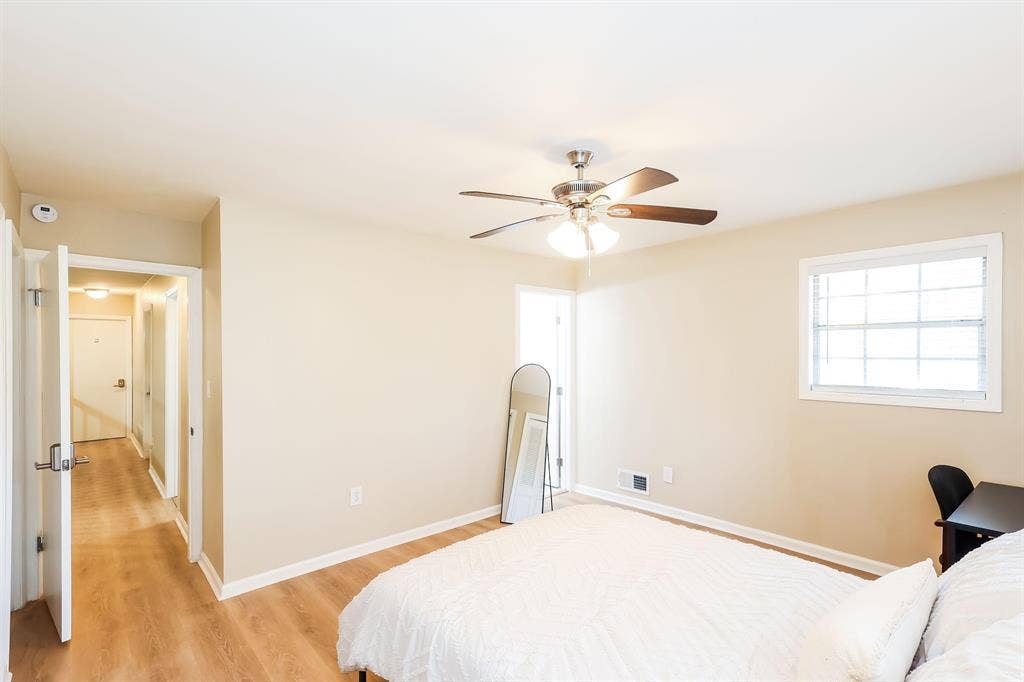 4 BR in East Point