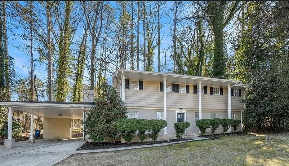 4 BR in East Point