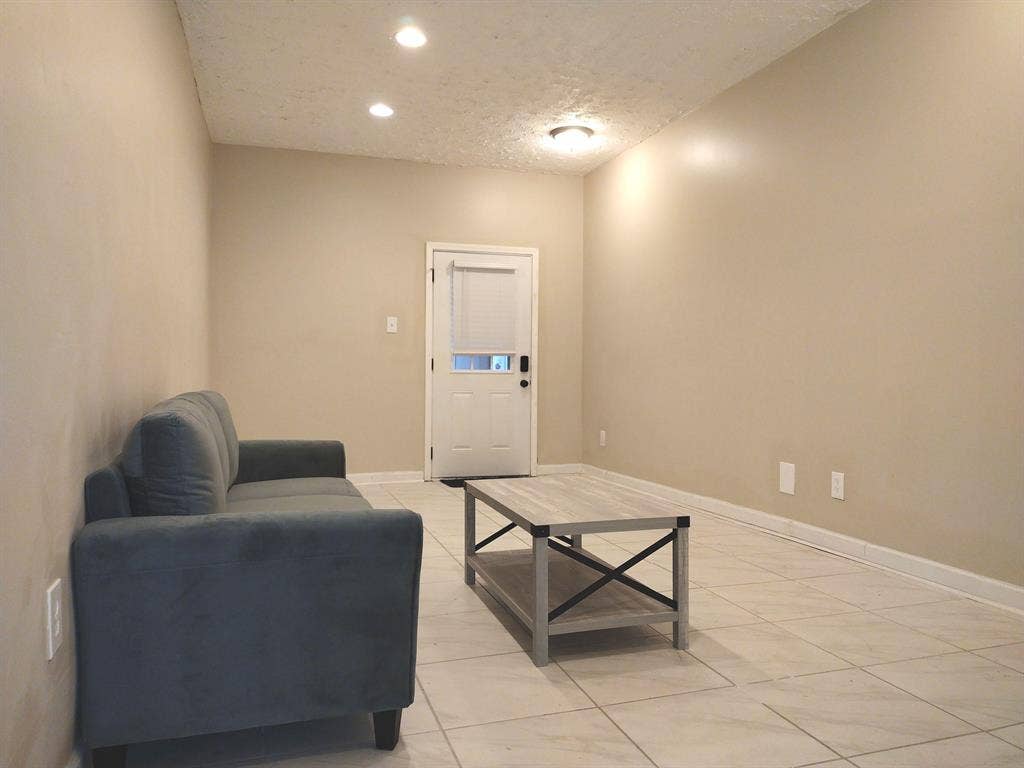 4 BR in East Point