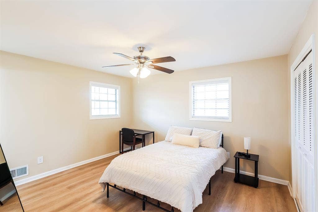 4 BR in East Point