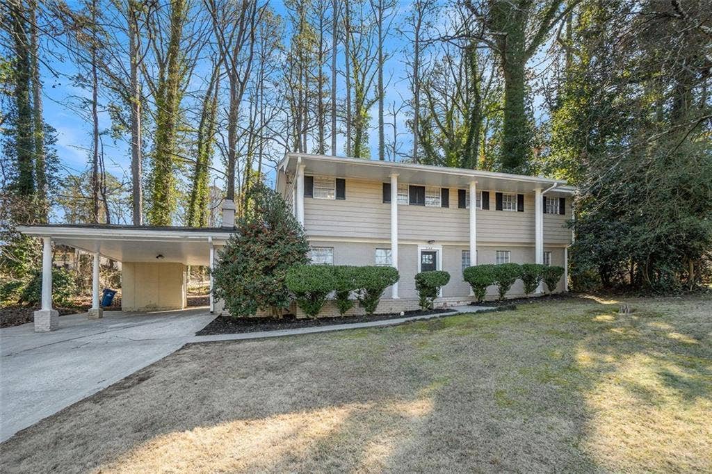 4 BR in East Point