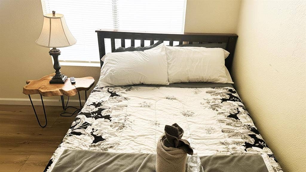 5 BR in Palmdale