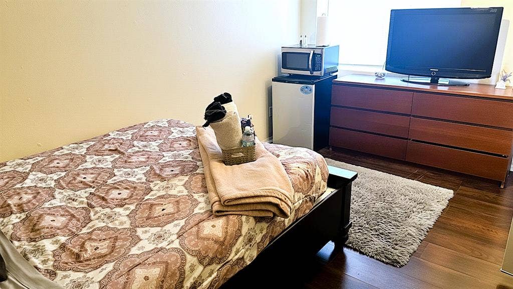5 BR in Palmdale