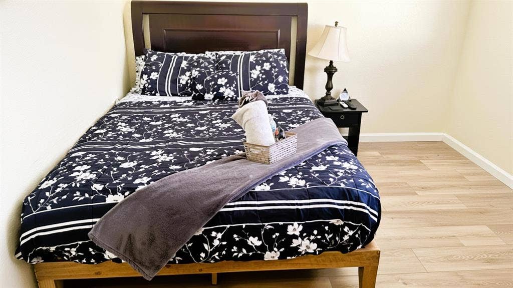 5 BR in Palmdale