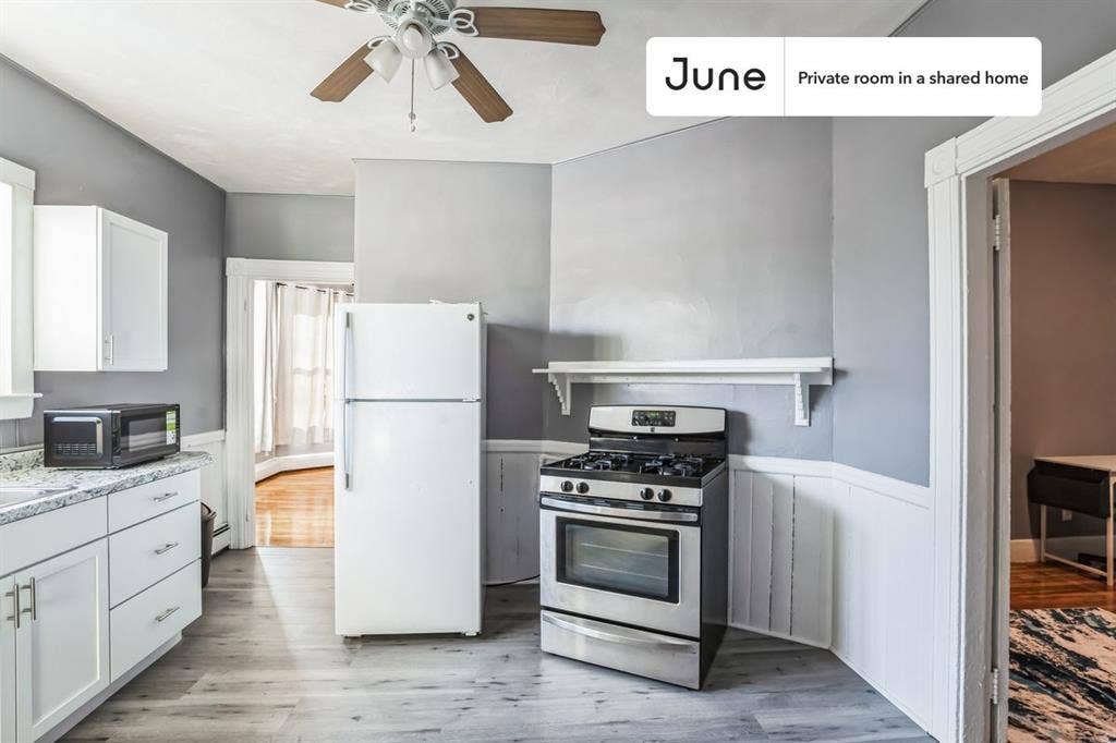 4 BR in Boston