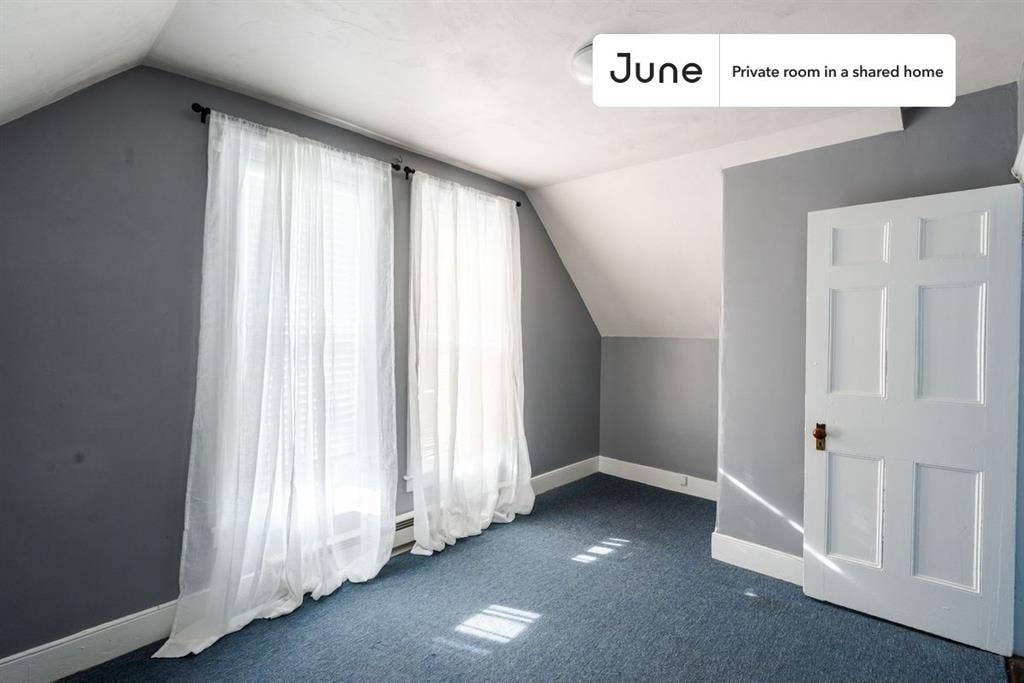 4 BR in Boston