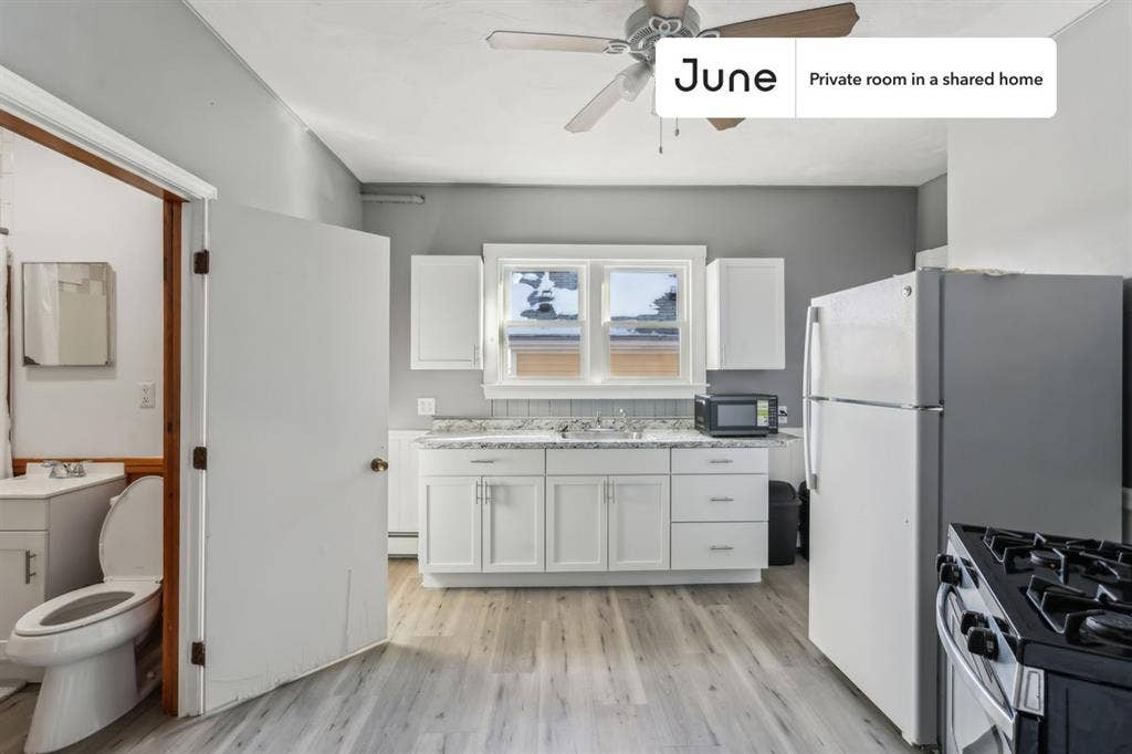 4 BR in Boston