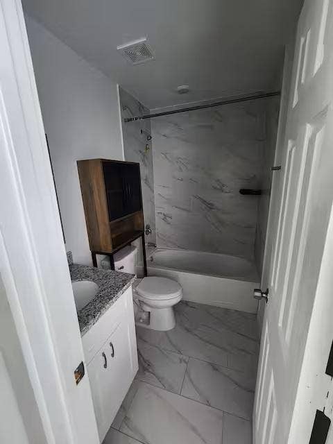 3 BR in Houston