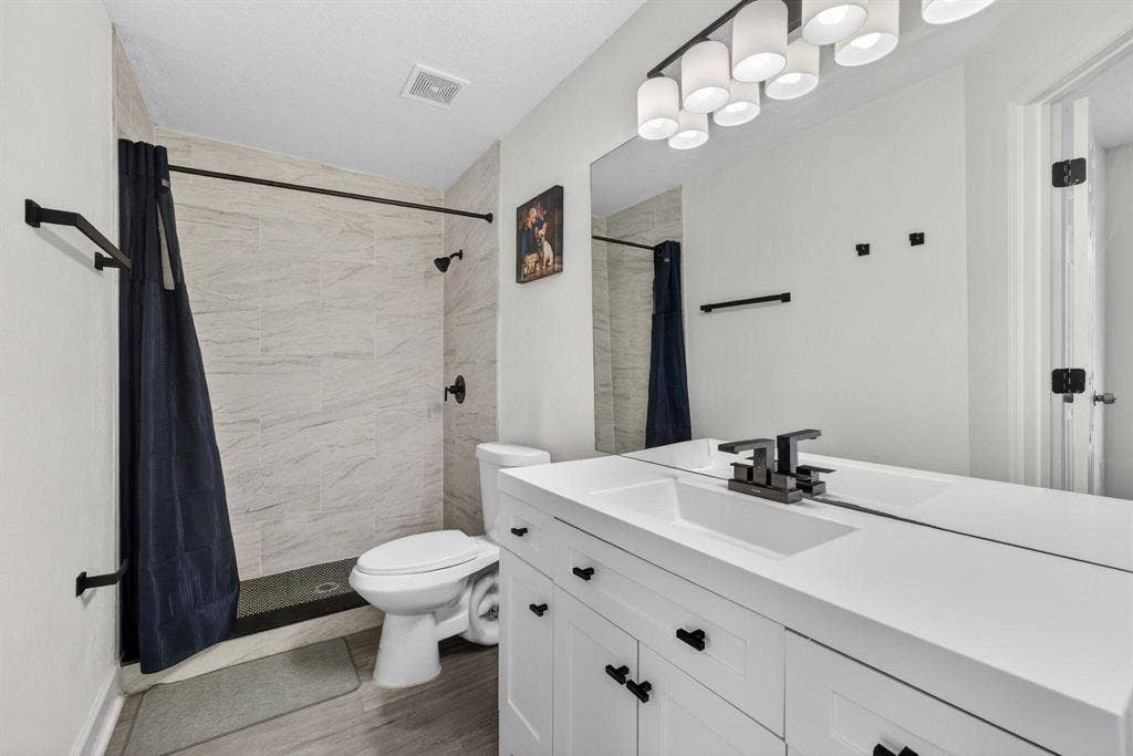 7 BR in Tampa