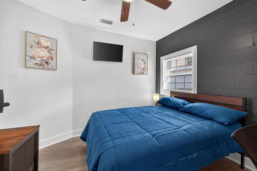 7 BR in Tampa