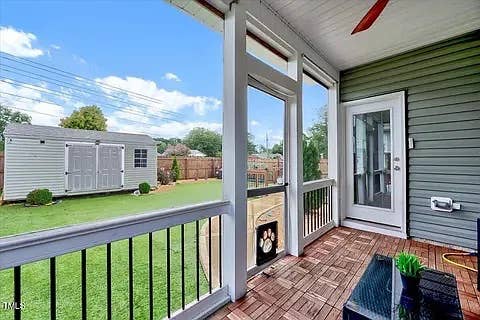 5 BR in Benson