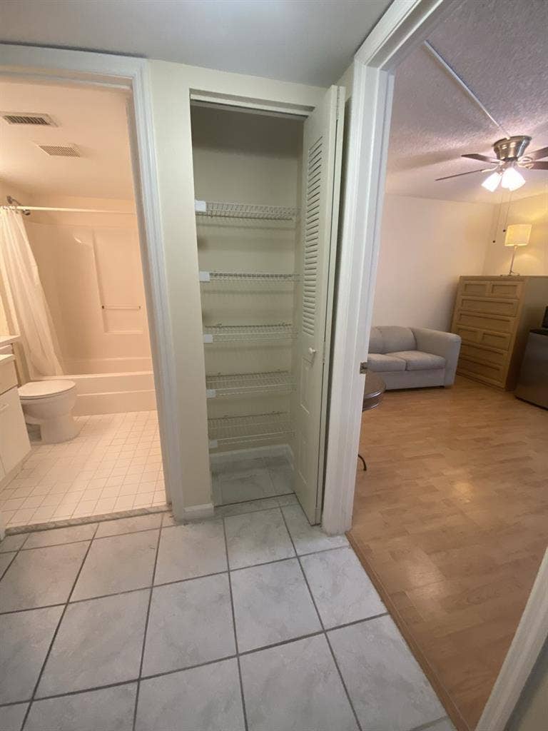 Private Room & Bath in Boca Raton!