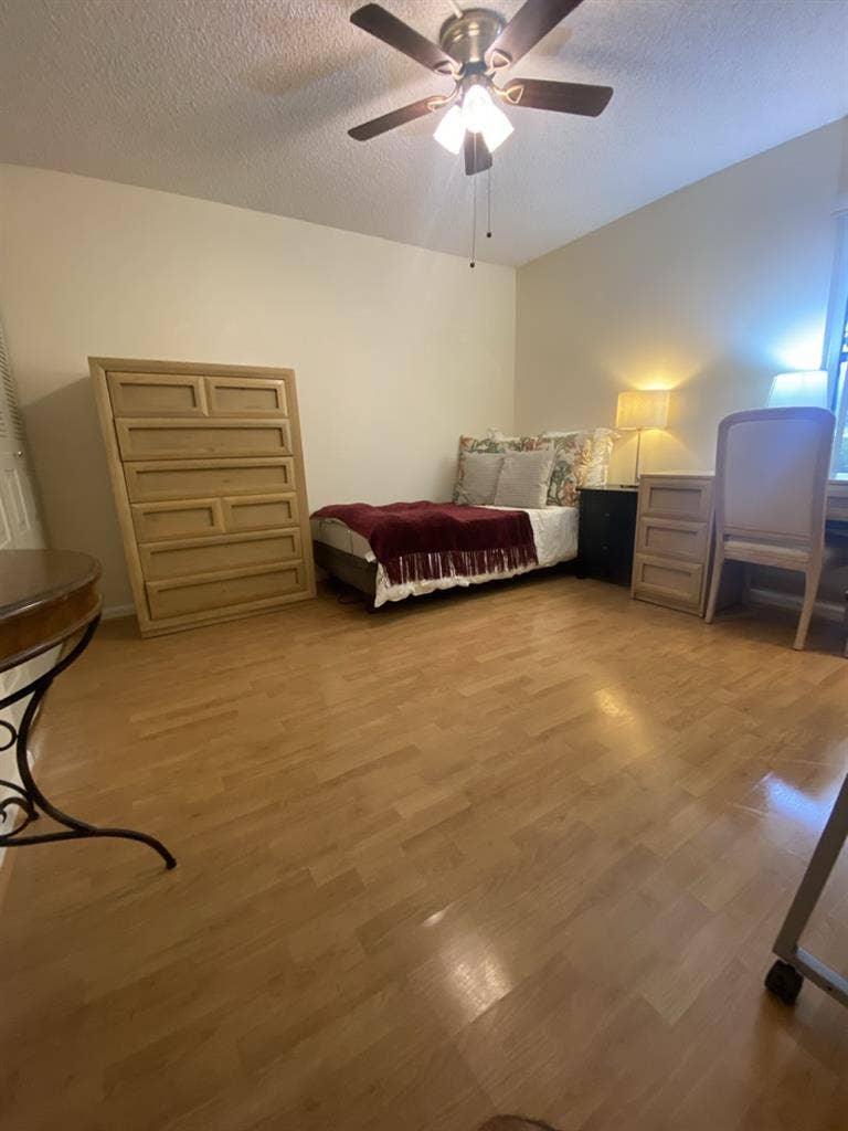 Private Room & Bath in Boca Raton!