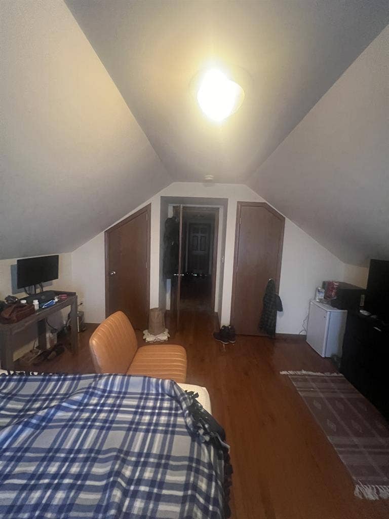 Private bedroom in shared aprtment