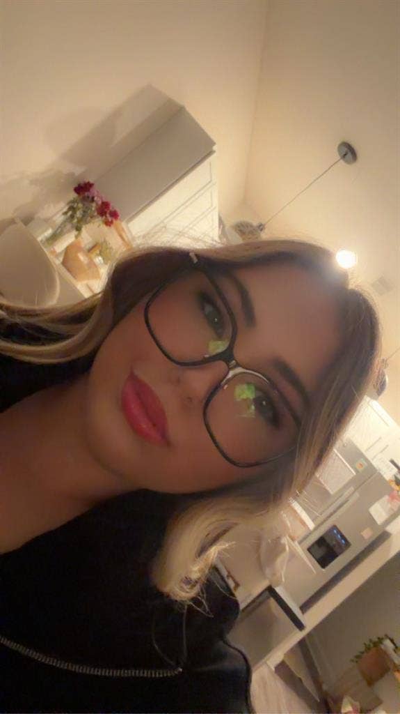 Looking for a roommate:)