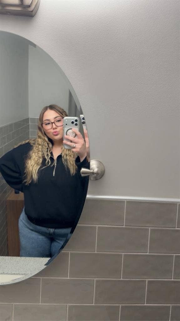 Looking for a roommate:)