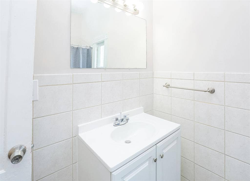 7 BR in Petersburg