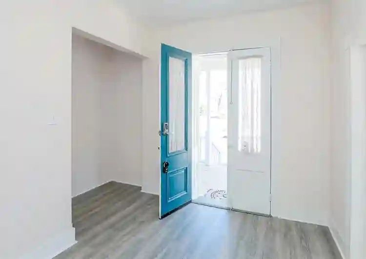 7 BR in Petersburg