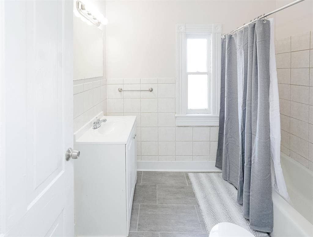 7 BR in Petersburg