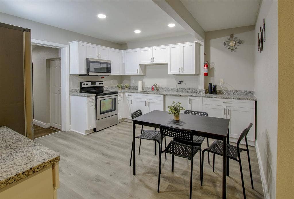 7 BR in Tampa