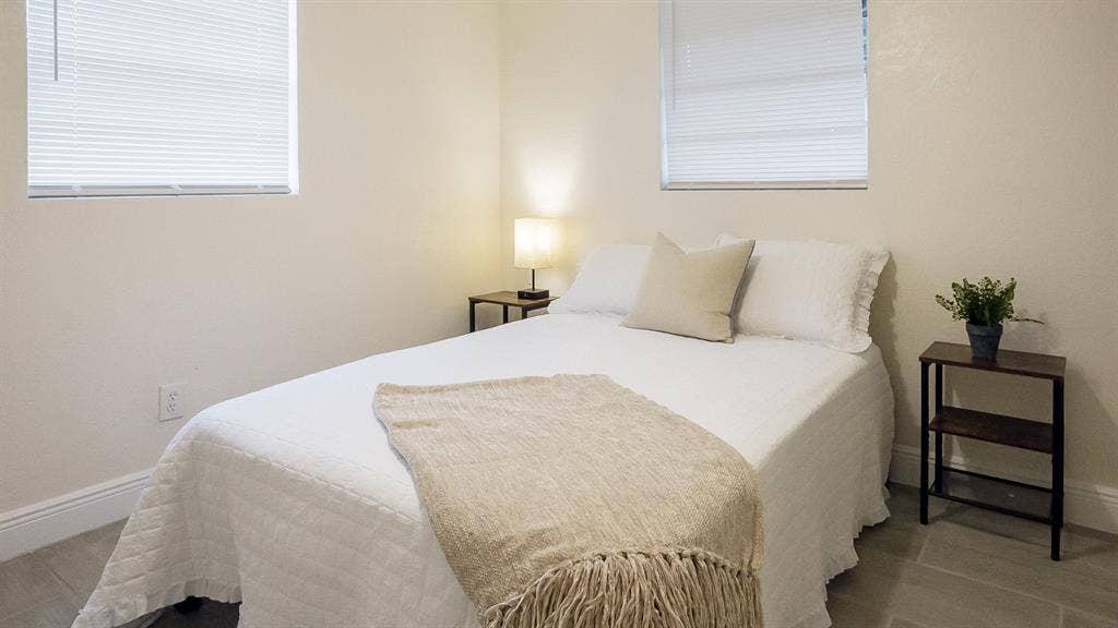 5 BR in Tampa