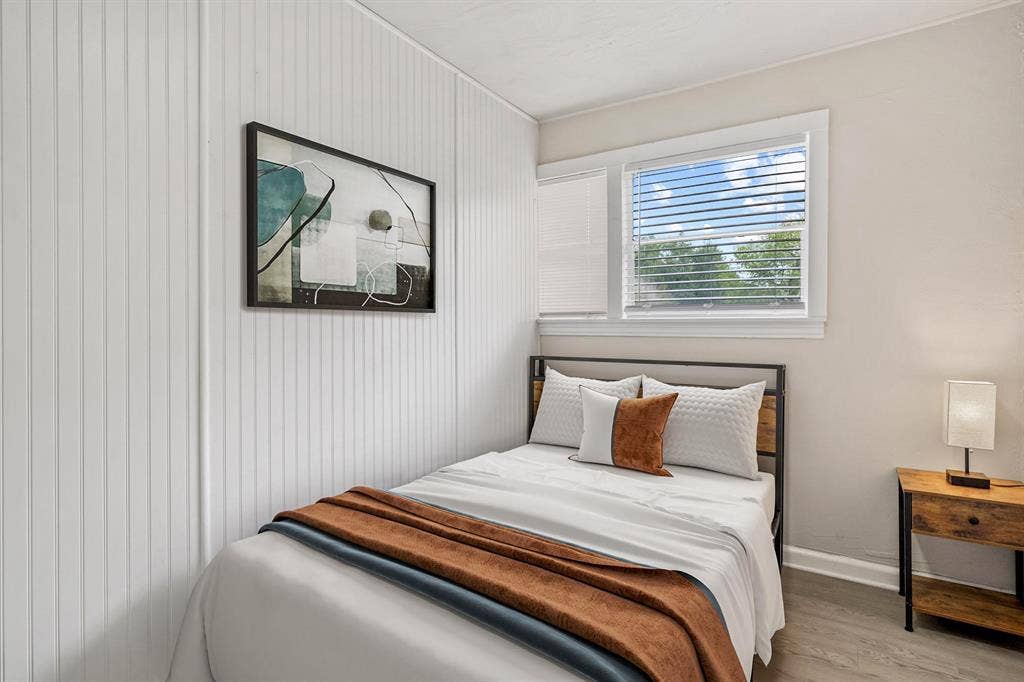 8 BR in Baytown