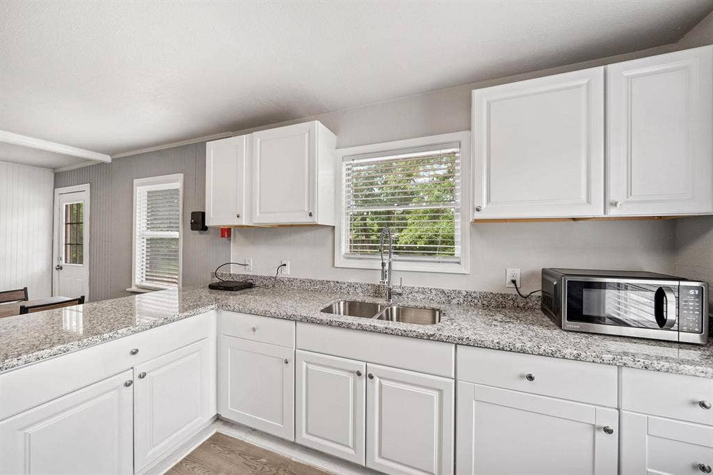 8 BR in Baytown