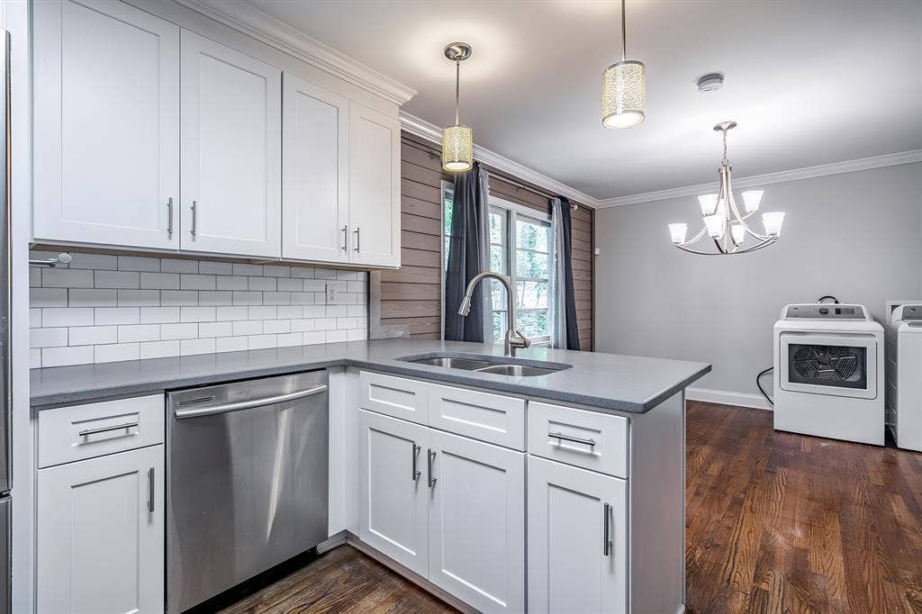 6 BR in Decatur