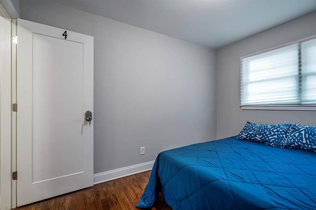 6 BR in Decatur