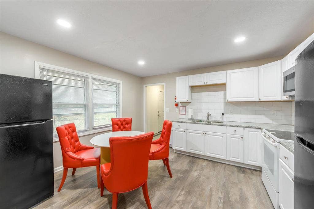 8 BR in Kansas City