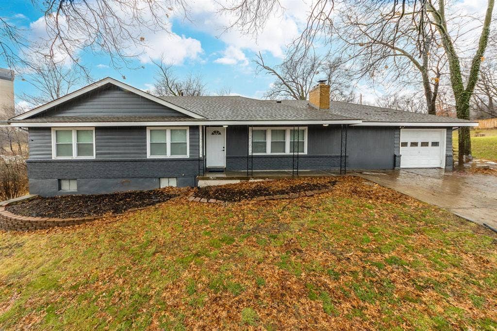 8 BR in Kansas City