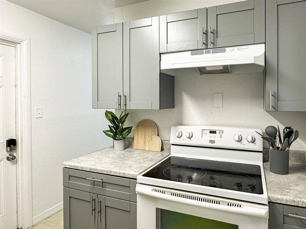 4 BR in Tampa