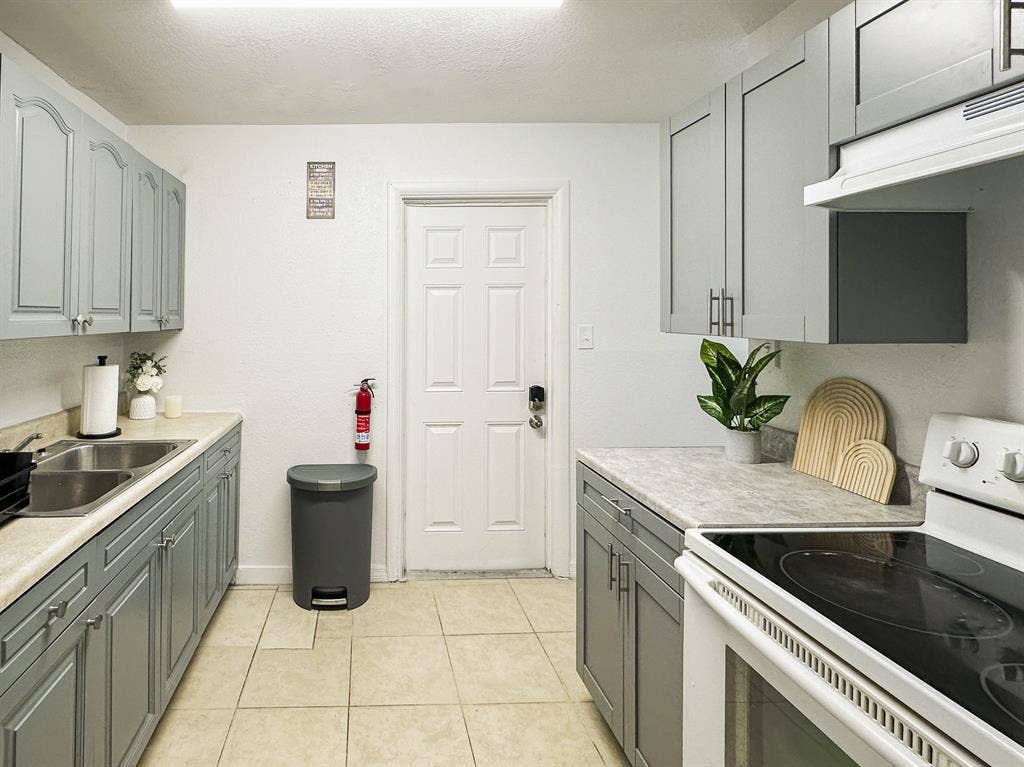4 BR in Tampa