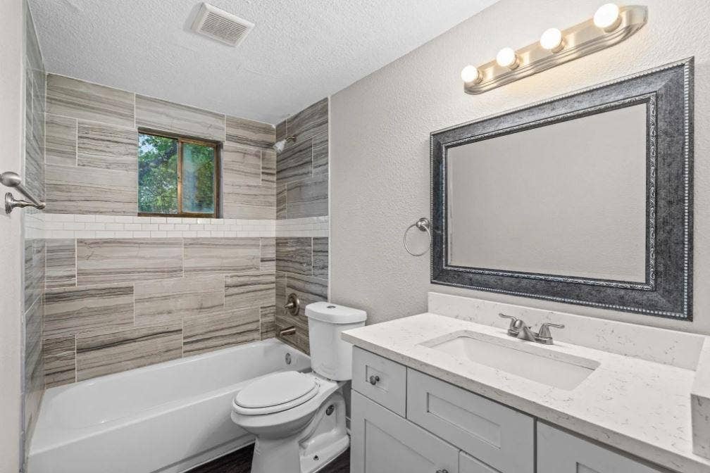 5 BR in Dallas
