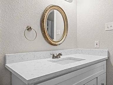 5 BR in Dallas