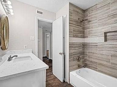5 BR in Dallas