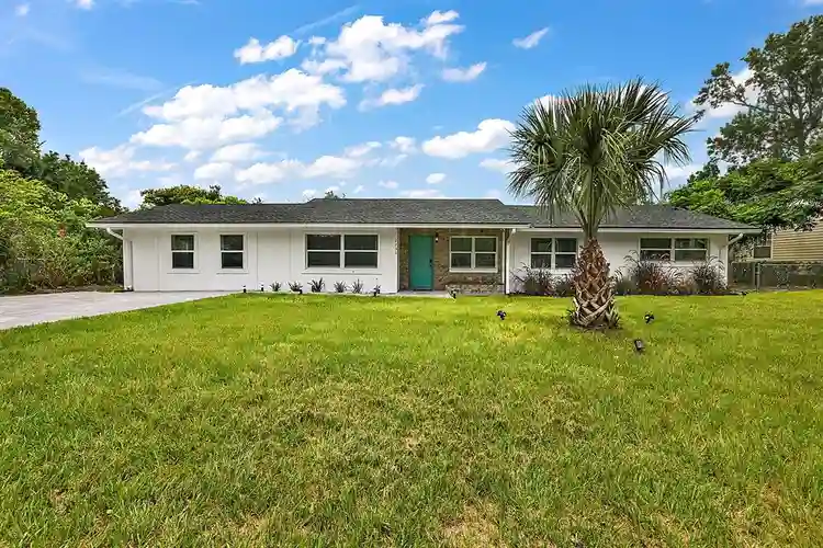 8 BR in Oviedo