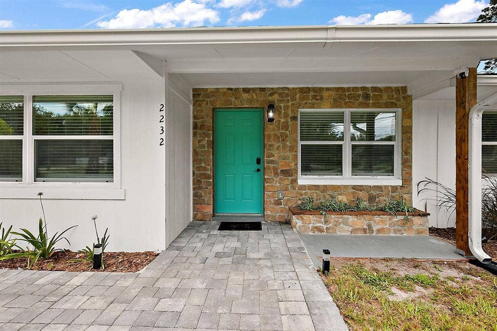 8 BR in Oviedo